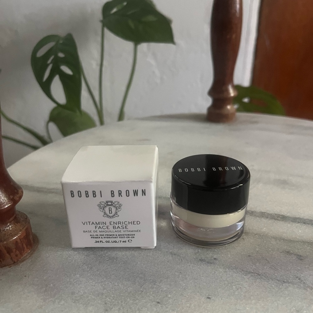 ✨$5 bobbi brown vitamin enriched face base mini